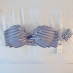 NWT Abercrombie swim suit top Size 34B